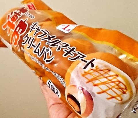 ヤマザキ「薄皮キャラメルマキアートクリームパン」
